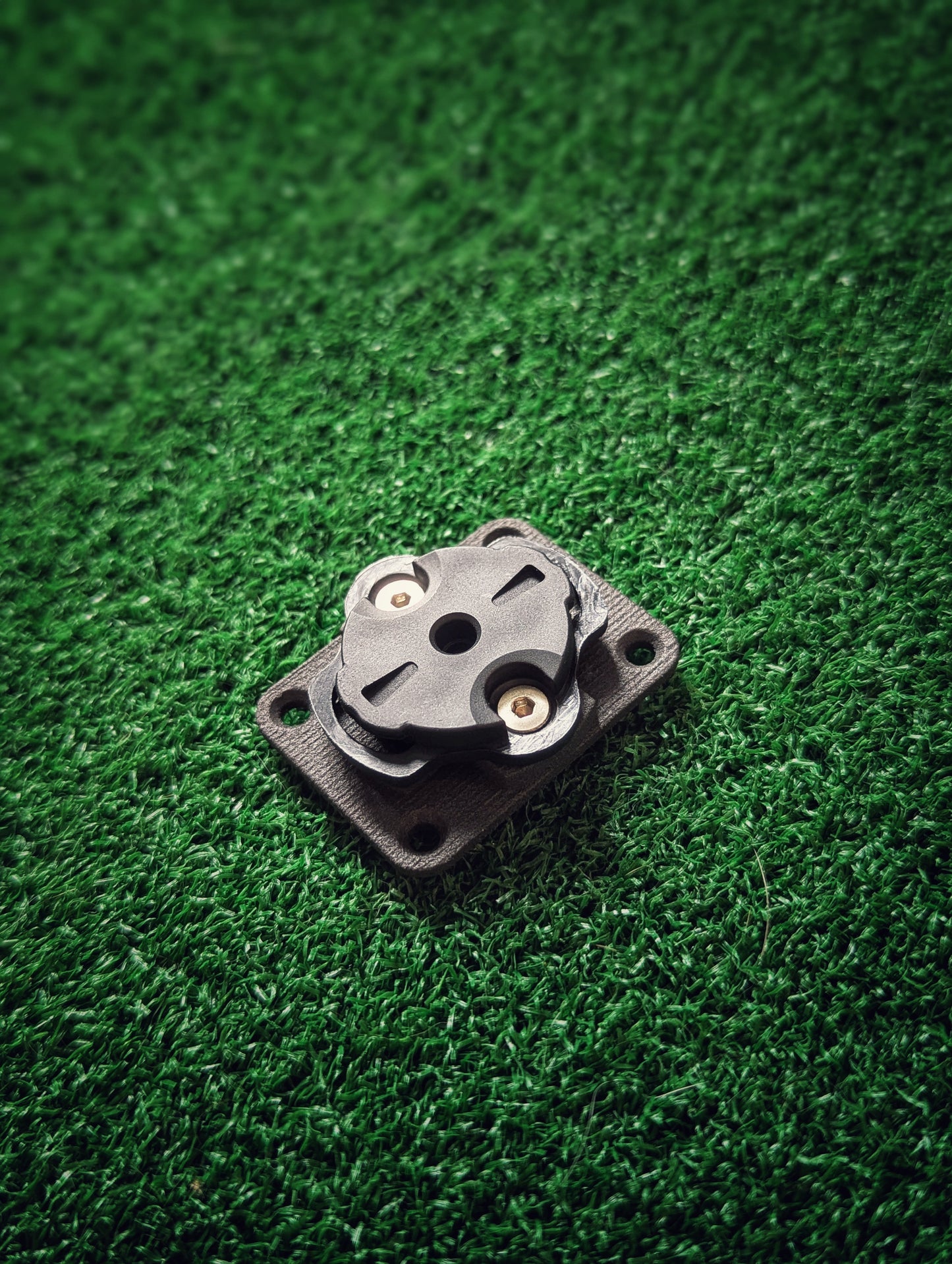 Garmin to Quad Lock / Peak Design / Mous Intralock adapter