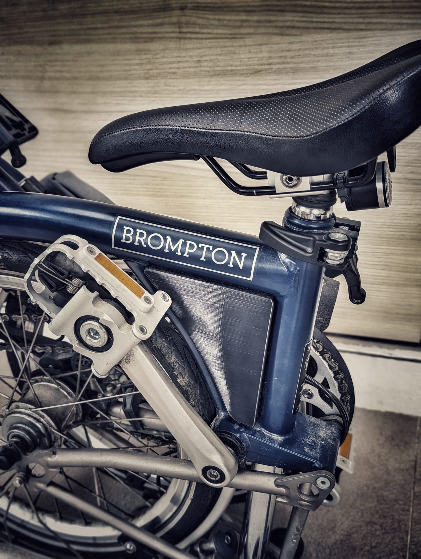 Aero Triangle Pouch for Brompton bike