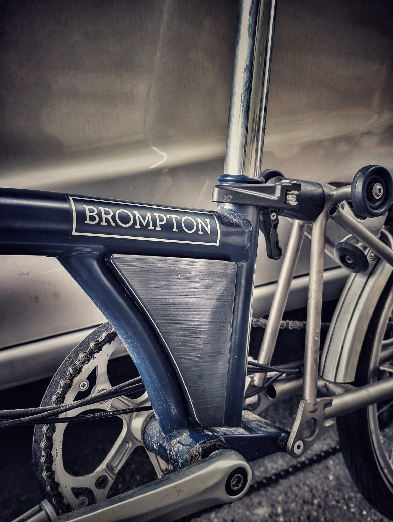 Aero Triangle Frame Bag for Brompton bike