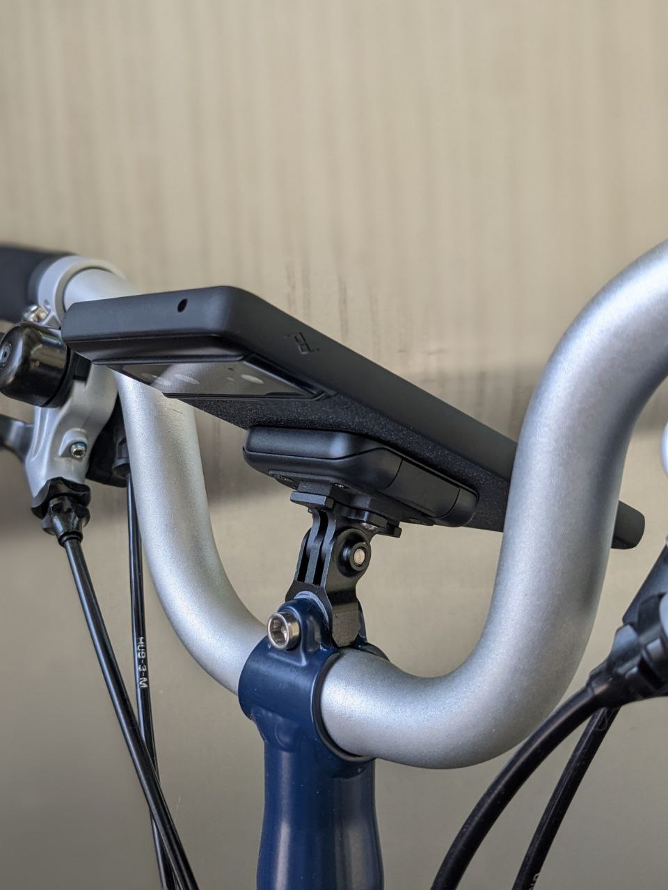 Adjustable stem phone mount for Brompton bikes